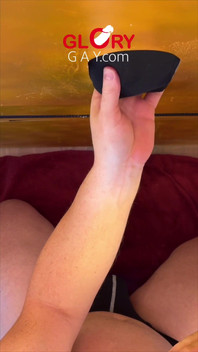 Cookie & Cream Xmas He Shoots… Then I Eat the Whole Cum-soaked Cookie. You Eating the Next One with Me