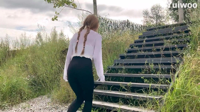 Yuiwoo: Cute virgin girl made me cum three times on her 18th...