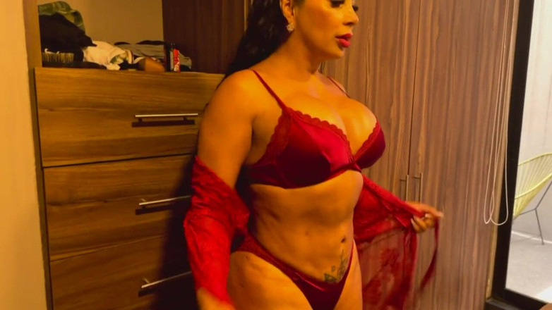 Calientehubxxx: रूम सर्विस Gali Diva और Neptune
