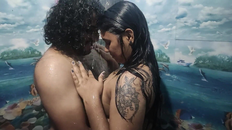 Vaishnavysharunraj: Malayali Couple Hot Bath Romance with Sex in Bathroom, Mallu...