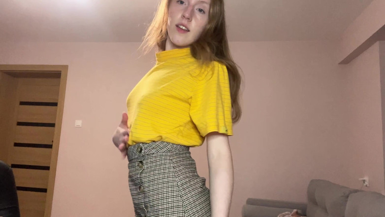 HotRedWildCat: Striptease and Ass, Pussy Spreading