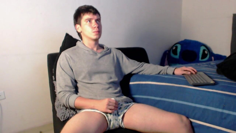 Icyhot707: Latino s lahodným penisem dlouhým 18 cm