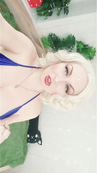 FemDom JOI video: sexy sexy blonďatá paní Arya Grander