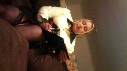 UKhousewife: Padrona di lattice valutazione 2