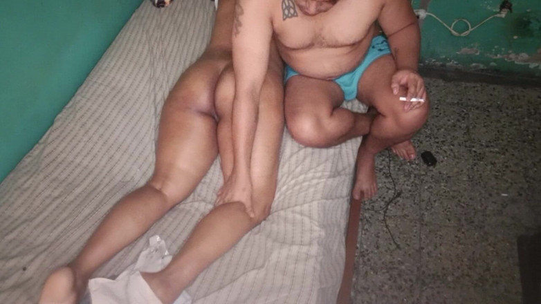 BigassMILF40: Massaggio cremoso per una milf provocante bruna con un culo...