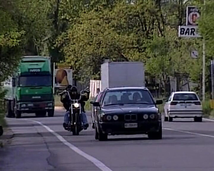 Angel slut dirty threesome: Scène incisive avec trio passionnant, Sc 02