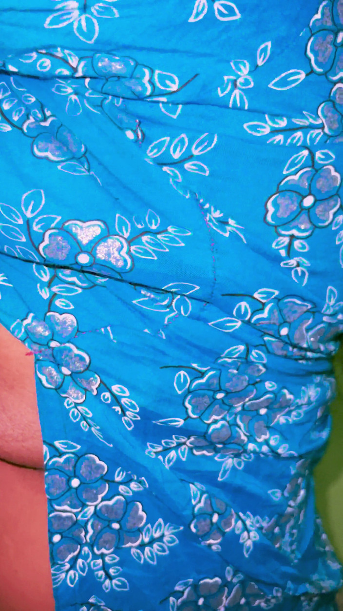 taslima81: Bangladesh - caliente india esposa de cuerpo completo viendo gran culo...