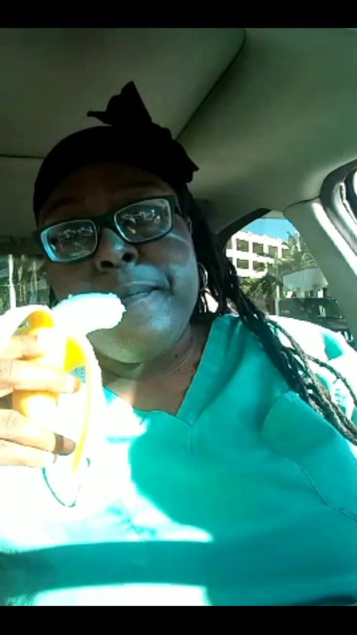 His Queen Suga: 玫瑰震动棒的快速回顾