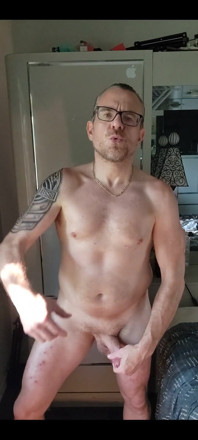 I Love My Low, Long-hanging Cock!!
