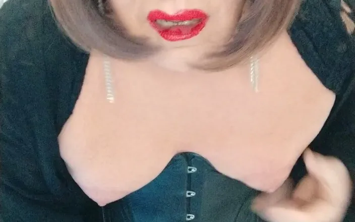 Emma Browne: Big nipples trans girl