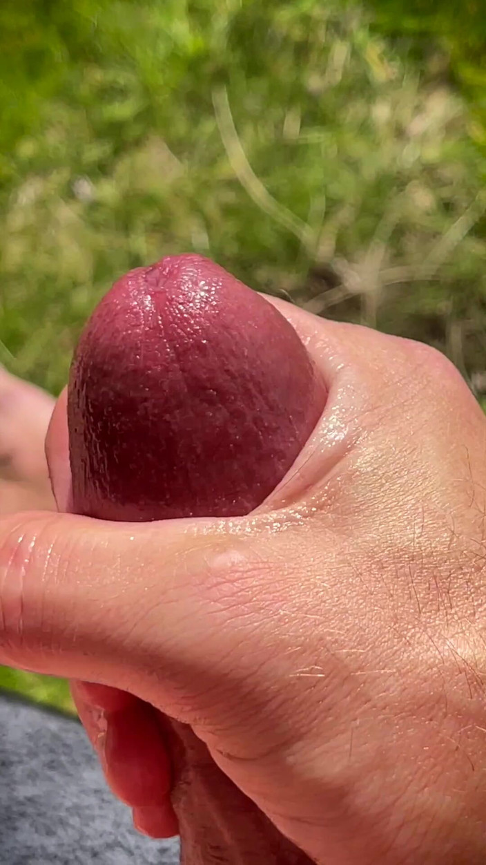 NakedFoxx: Risicovol openbaar aftrekken en klaarkomen op het strand