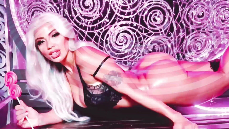 Goddess Misha Goldy: Lições de pirulito - construídas para me chupar