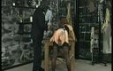 Dark room of slave seks: Sesso schiavo 091.