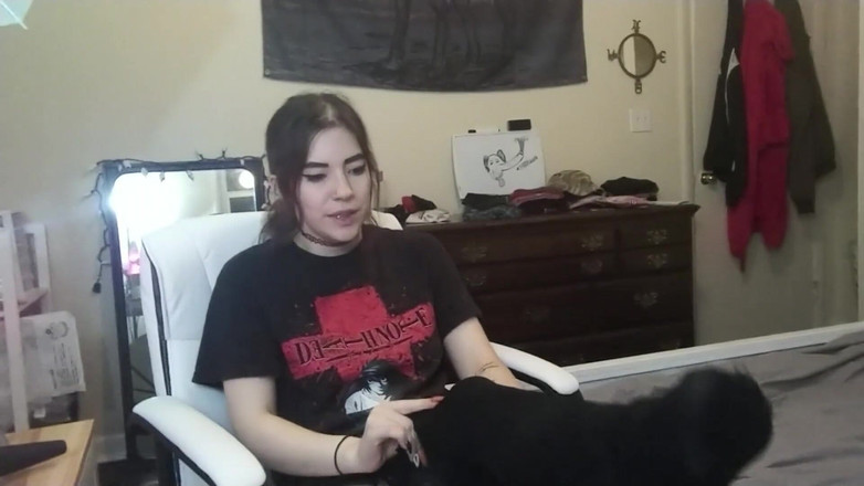 lilredvelvettt: 尼龙紧身裤撕裂和手淫