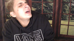 Abby Anna: Tosse ripetitiva starnute