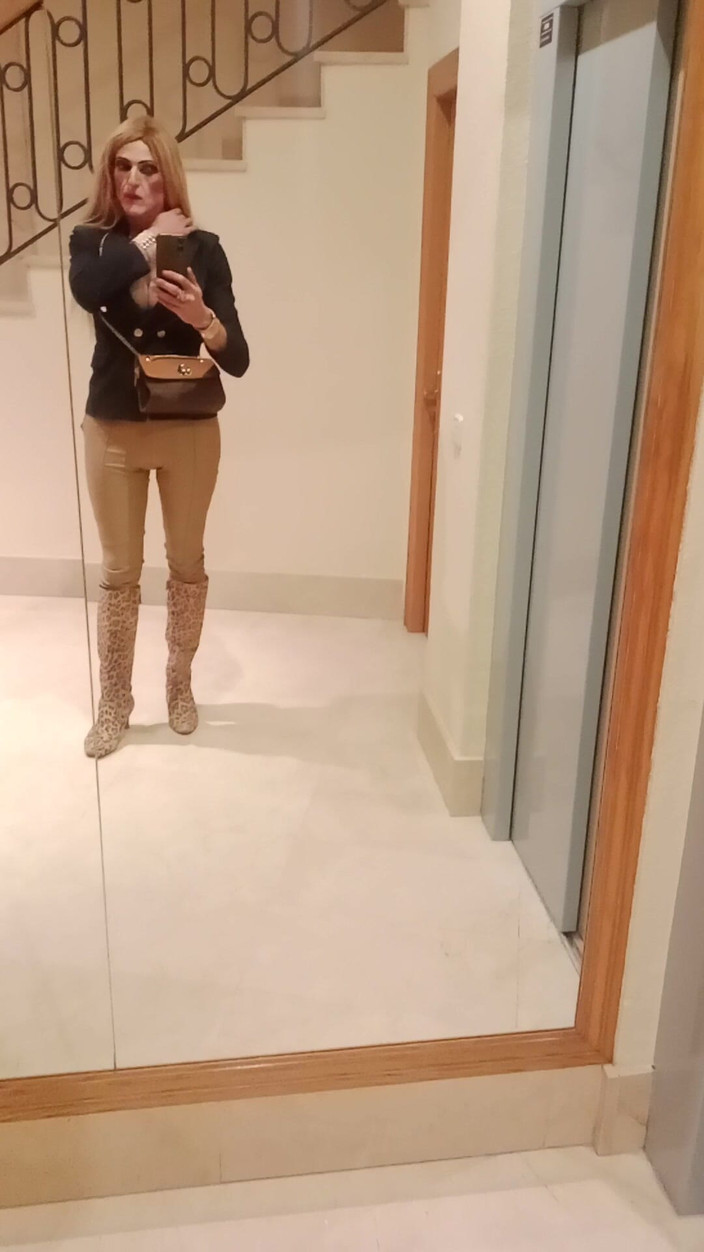 Tatiana Zorrita: 3 남겨짐