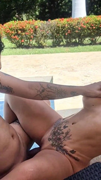 Hardcore sexo ao ar livre no Resort com o Garçom Grande - Dani Clark &Alejandra Palacios