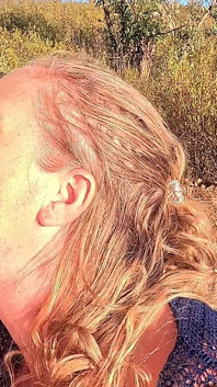 Neem me nat - sensuele pikaanbidding buitenshuis