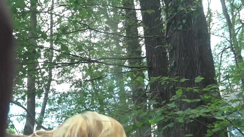 Paris Jango: डबल पैठ और गुदा सेक्स के लिए इस सुनहरे बालों वाली एमआईएलए