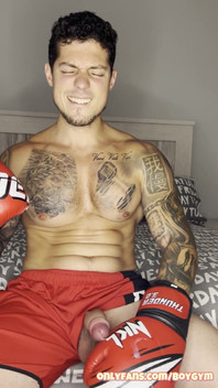 Boxing Cum with No Hands