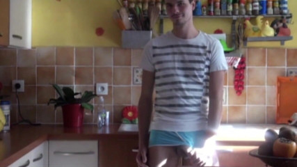 Crunch Boy: Twinks fuck in my kitchen