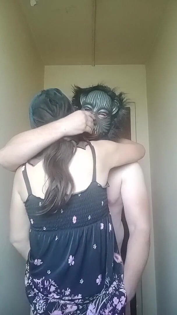 hothouse18xxx: MILF(chodne laayak mammi) khare hokar kutte shaili aur khare hokar...