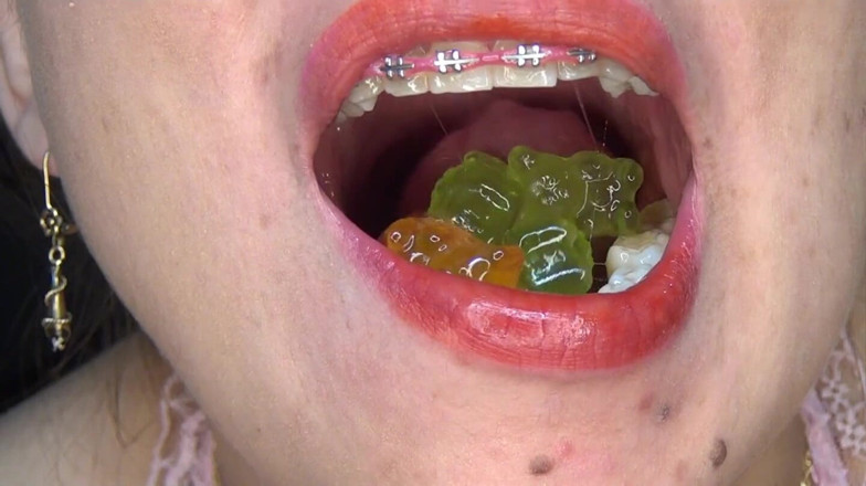 Angel eyes studio: Grosse Gummibärchen Schlucken, Sie in Die Vagina Stecken