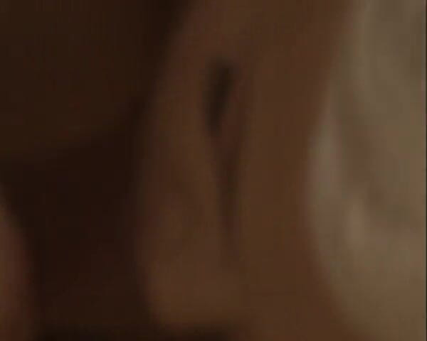 Porno Cloud: Cinque ore di azione. Bellezze con fisting e azione di...