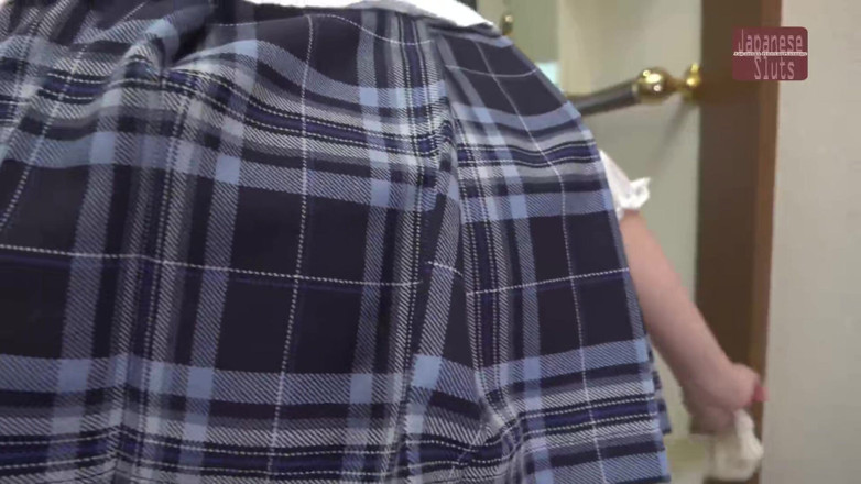 J Hentai Matings: Frestad av en uniformerad skönhet - Jag kunde inte motstå att...