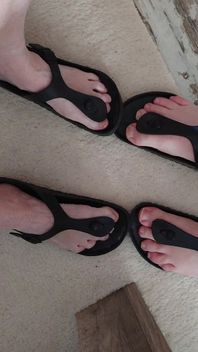Barefoot Slide Show with a Nylonjunge in Birkenstocks