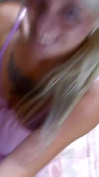 Blonde young girl with tattooed ass enjoys ass-fuck outdoor