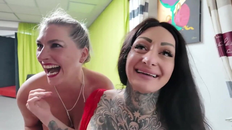 Lovekino: Diosa negra y rubia follada por un chico enorme