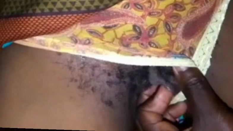 Viporn sex bais: मेरा बॉयफ्रेंड चेक करता है कि क्या मैं मिलने से पहले अभी भी कुंवारी हूं