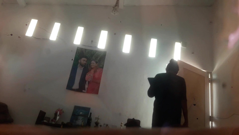 Tina Baby: Il baise la femme de ménage après que sa femme...