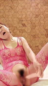 Masturbace pomocí elektrických masážních přístrojů a