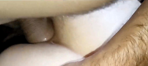 Hotlia: 大きくてセクシーな妻の穴を美しく広げる