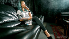 Cruel Anettes fetish world: Jak kouř naplňuje místnost 4K