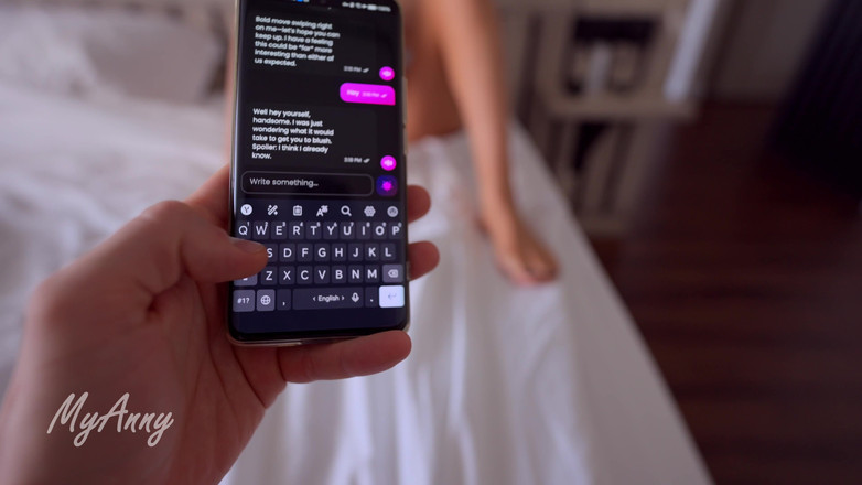 MyAnny: Proč se díváte na váš telefon? Šroub tento kondom, chci creampie!