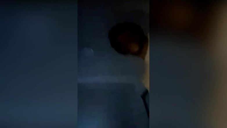 Emperor Kai Da God King: Ebenový kluk má dobrý bight