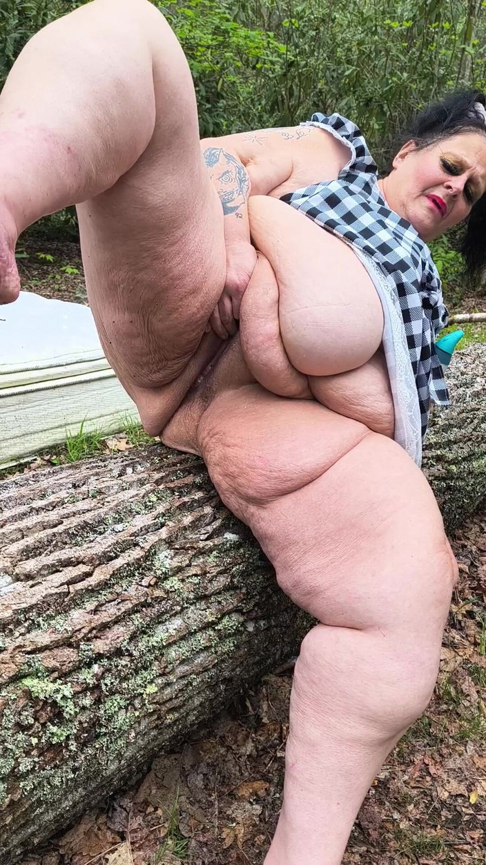 HerculesnVENUS: Sial dia harus ngocok kontol setelah kamu dicrot sperma