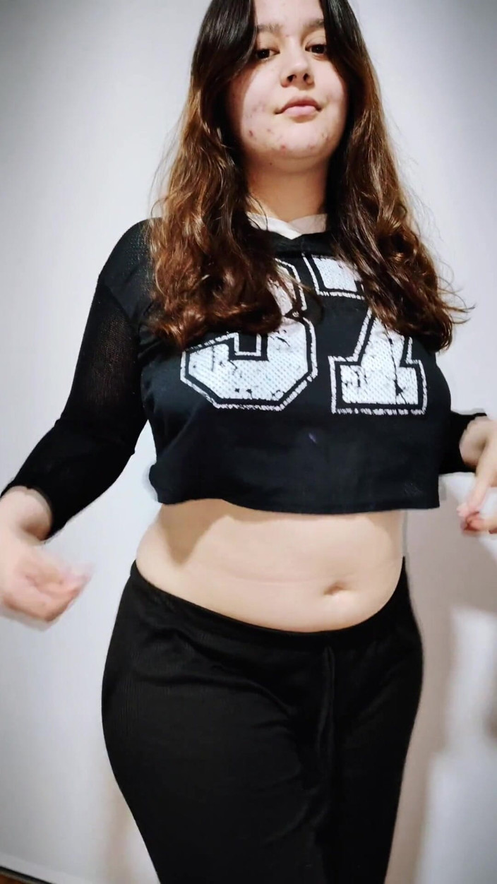 Nicole Passat: POV : Nicole te masturbe, te suce et se fait baiser