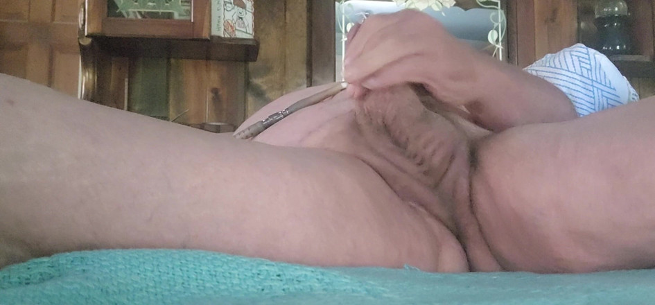 Fat boy: Masturbándose hasta acabar