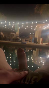 Romantik bir şekilde yıldızların altında bana sakso edecek birine ihtiyacım var