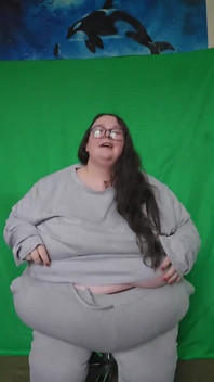 Fat SSBBW Goddess Clothes Try on
