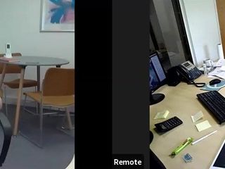 Silver Fox Sex: Essayer différents angles de caméra depuis un nouveau bureau