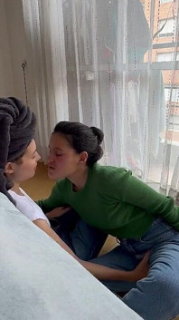 Lésbicas aprenderam a se esfregar muito bem