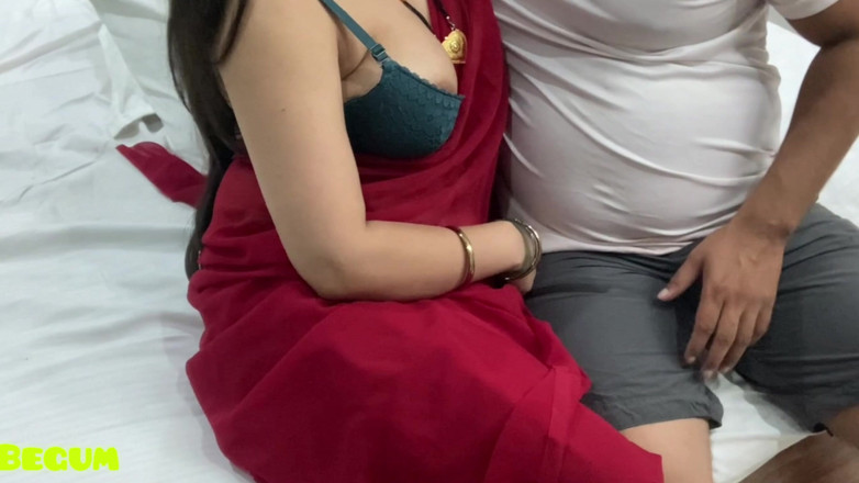 Rukshaar Begum: Quente vizinha milf foi fodida quando ela está sozinha em...