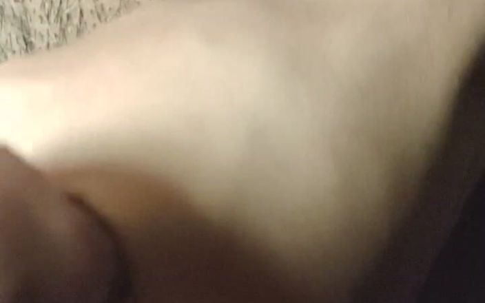 Mike001: Twink, masturbation en solo avec beaucoup de sperme