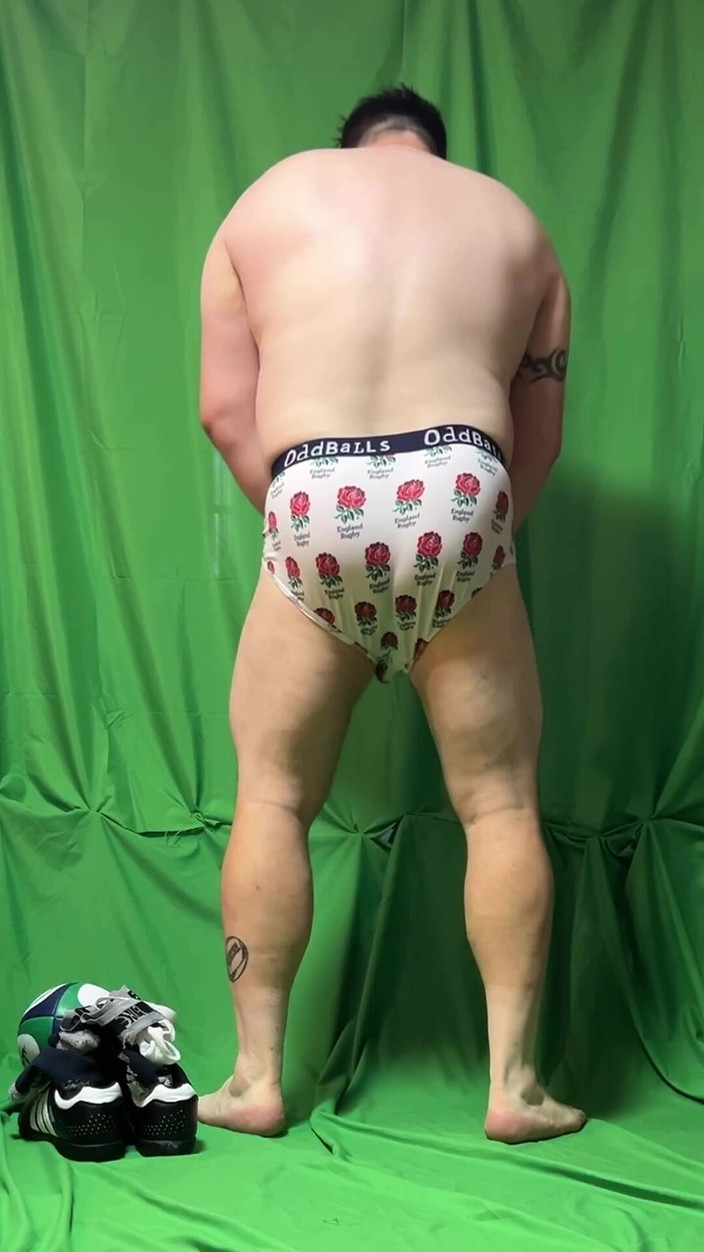 uktattooedchub74: बी.टी.एस. ग्रीन स्क्रीन रग्बी पंप - वीर्य - सवारी - स्ट्रिप