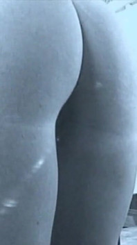Une merveilleuse MILF sexy à forte poitrine se fait baiser et éjaculer dans la chatte par une énorme bite